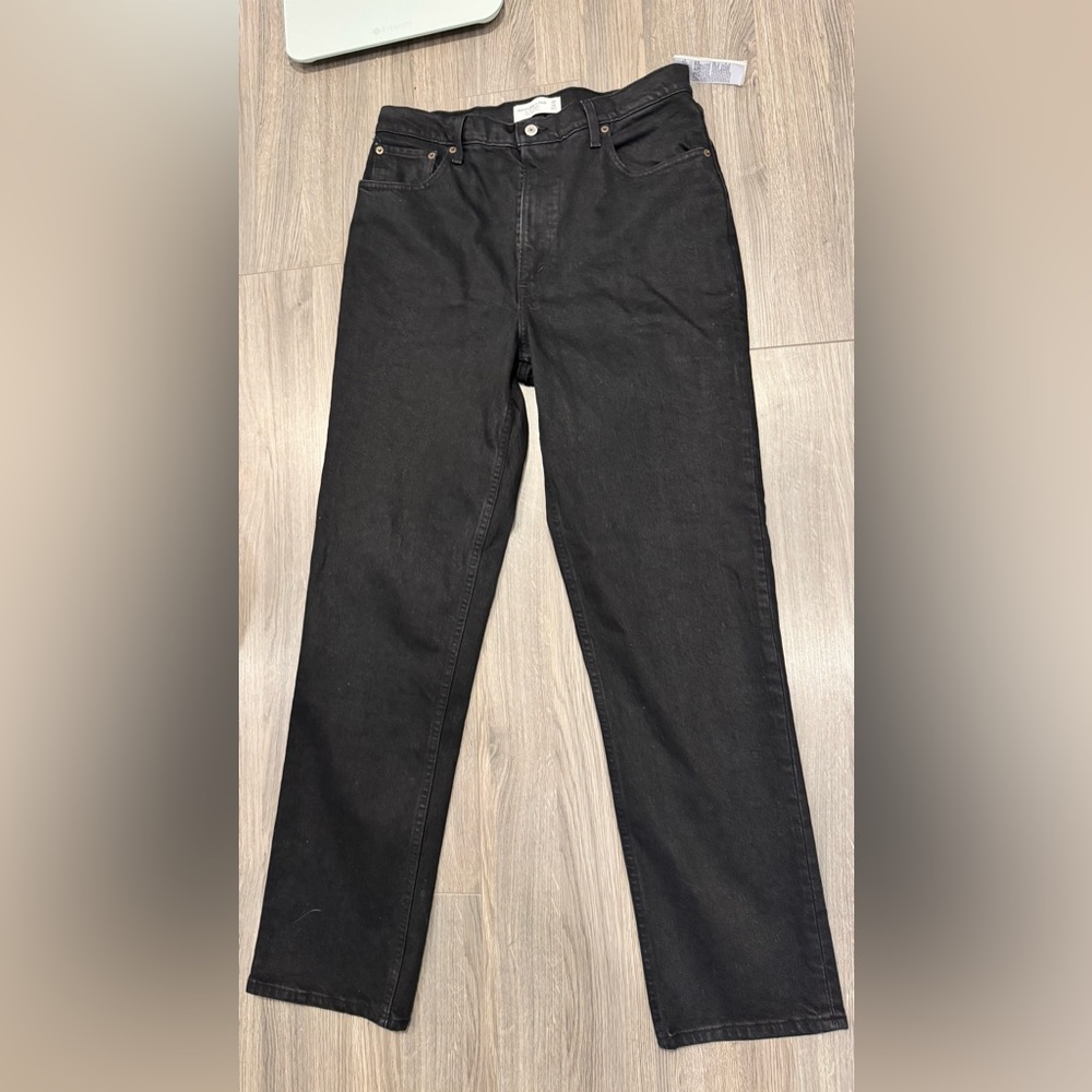 Abercrombie & Fitch ‘90s Straight Ultra High Rise Jeans – Size 30L – Black – NWT